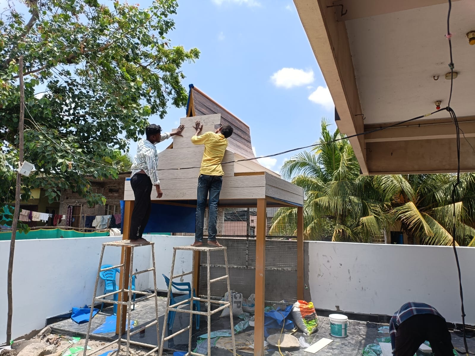 ,[object Object],இந்த நிலையில் நடிகை சமந்தாவுக்கு ஆந்திர மாநிலம் குண்டூரில் சந்தீப் என்ற ரசிகர் ஒருவர் கோவில் கட்டி வருகிறார்.