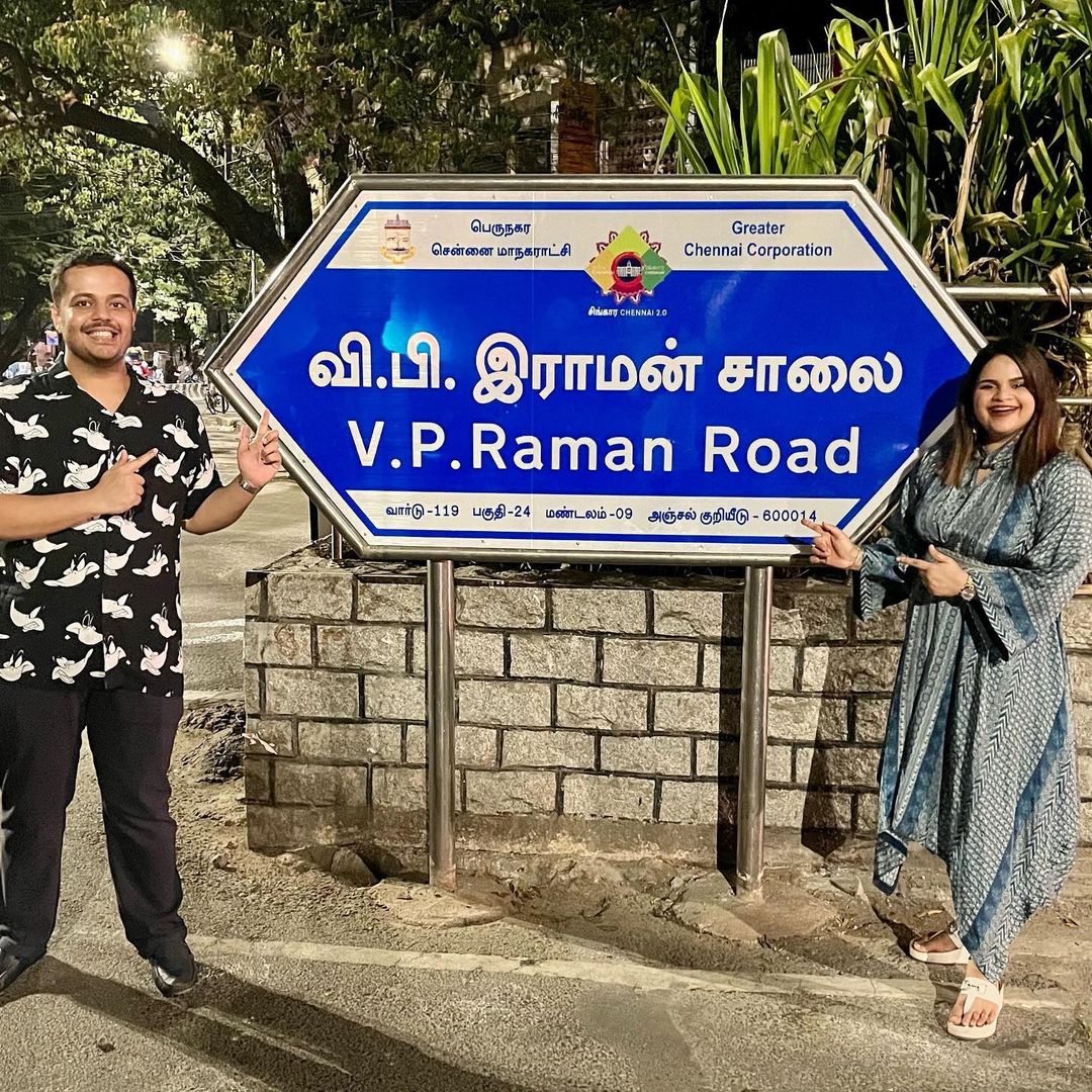  ,[object Object],அவரது பதிவில், எனது தாத்தா வி.பி.ராமன் பெயருடைய சாலையின் பெயர் பலகை முன் நிற்பது எனக்கு பெருமையாக இருக்கிறது. அவரை பெருமைப்படுத்தியதற்காக முதல்வர் மு.க.ஸ்டாலினுக்கும் தமிழக அரசுக்கும் நன்றி என்று குறிப்பிட்டுள்ளார்.