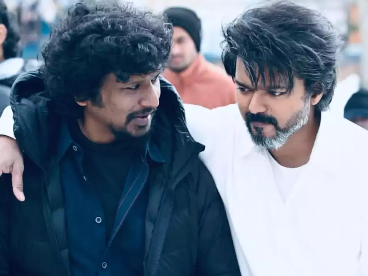  மேலும் முக்கிய கதாப்பாத்திரங்களில் சஞ்சய் தத், அர்ஜுன், மிஷ்கின், கௌதம் மேனன் உள்ளிட்டோர் நடித்து வருகின்றனர்.