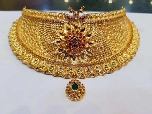  நேற்று முன் தினம் தங்கம் விலை சவரனுக்கு ரூ.216 உயர்ந்த நிலையில் இன்று மீண்டும் அதிரடியாக உயர்ந்துள்ளது.