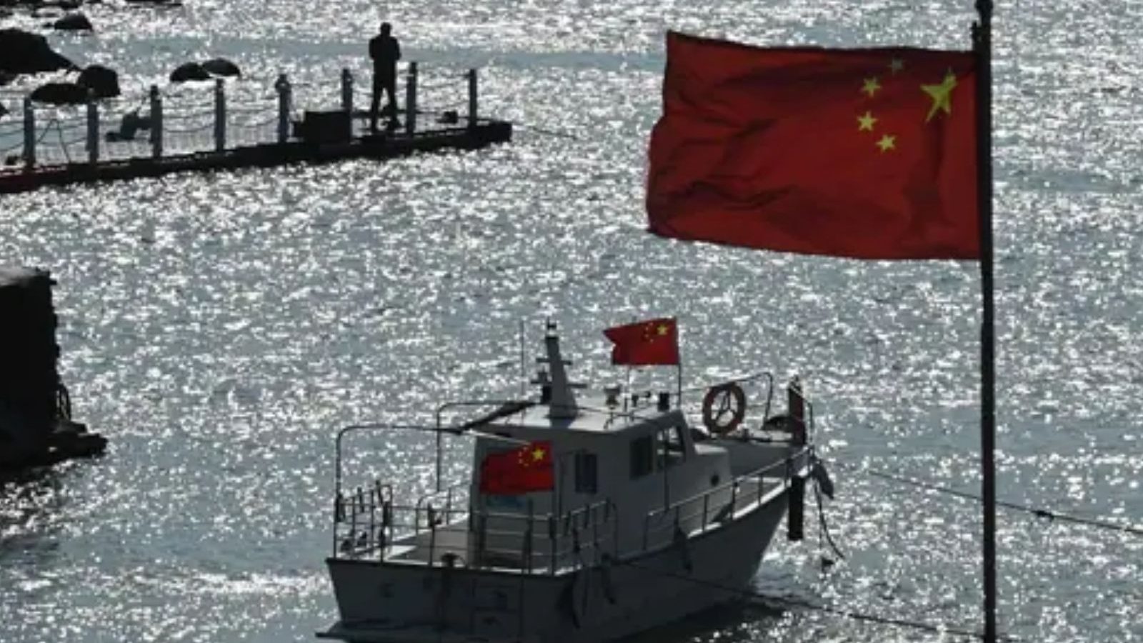 தைவானைச் சுற்றி 70 போர் விமானங்கள்: நெருக்கடி கொடுக்கும் சீனா