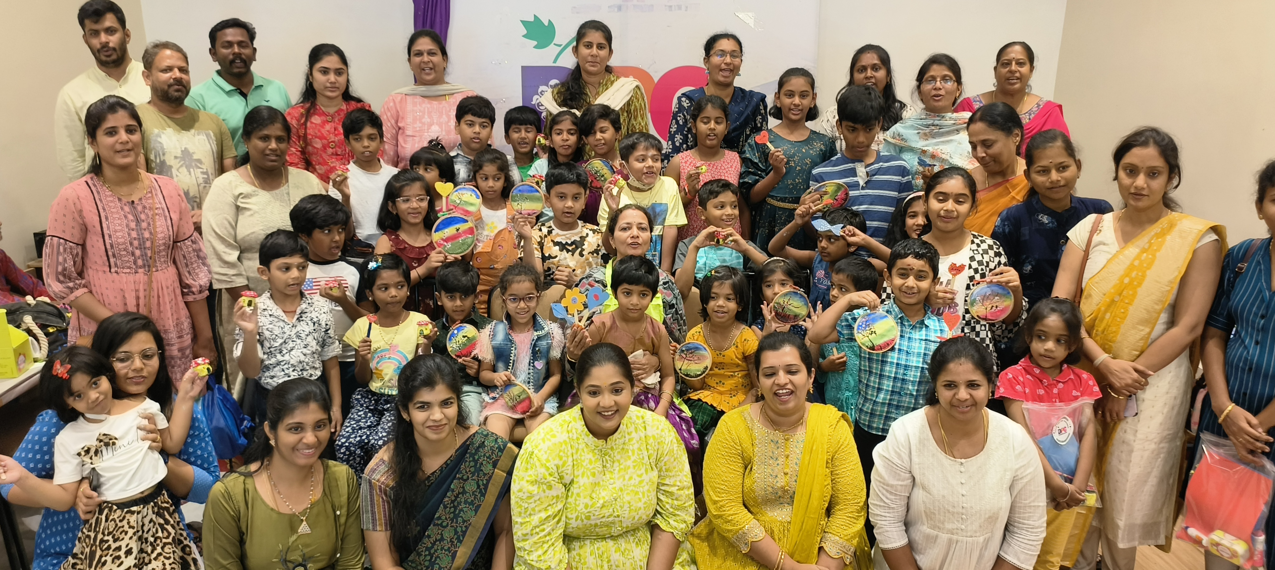  மேலும் உங்கள் குழந்தைகளையும் இந்த நிகழ்ச்சியில் பங்கு பெற செய்ய வேண்டும் என்றால் 84070 75555 என்ற எண்ணிற்கு தொடர்பு கொண்டு விவரங்களை தெரிந்து கொள்ளலாம்.