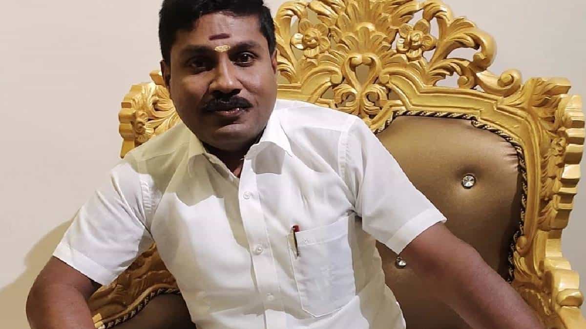 டிக்டாக் பிரபலம் ஜிபிமுத்து உடல்நலக்குறைவு காரணமாக தற்போது மருத்துவமனையில் அனுமதிக்கப்பட்டுள்ளார்.