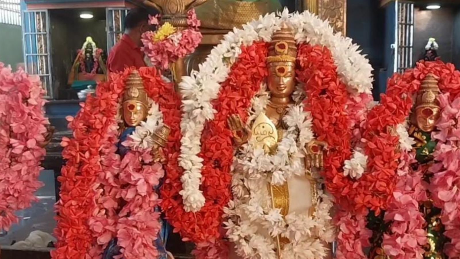 பங்குனி உத்திரம்.. வில்லியனூர் சிவசுப்பிரமணிய சுவாமிக்கு சிறப்பு அபிஷேகம்!