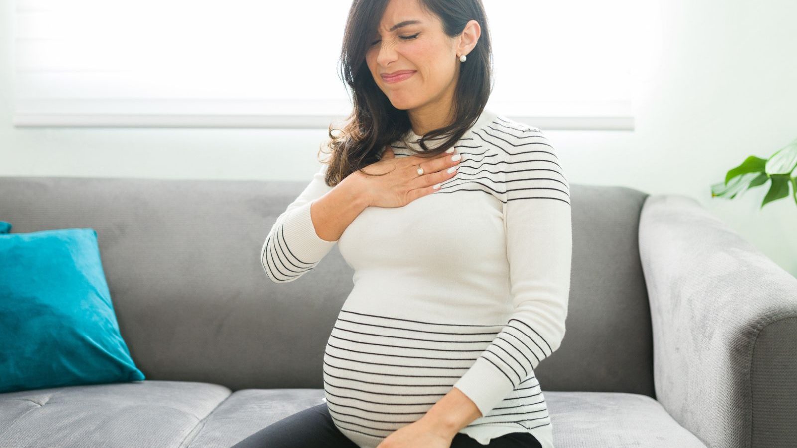 கர்ப்பகாலத்தில் ஆசிட் ரிஃப்ளக்ஸ்.. எது சாப்பிட்டாலும் மந்தமாக உள்ளதா..? மருத்துவர் தரும் டிப்ஸ்..!