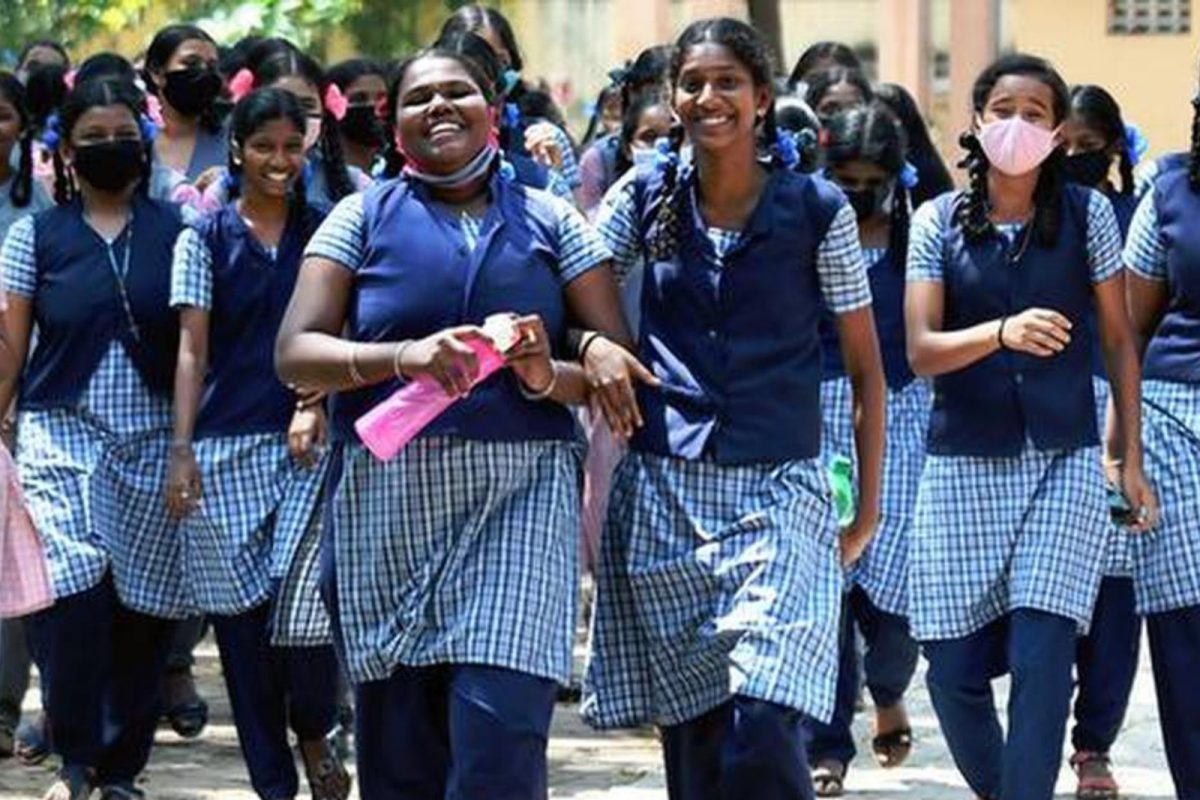 பள்ளிகள் திறப்பு எப்போது? அமைச்சர் அன்பில் மகேஸ் பதில்
