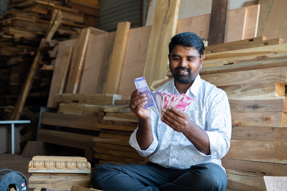  பேங்க் ஆஃப் இந்தியாவும் மலிவான வட்டி விகிதத்தில் கடன்களை வழங்குகிறது. இந்த வங்கியில் வட்டி விகிதம் 10.35%.