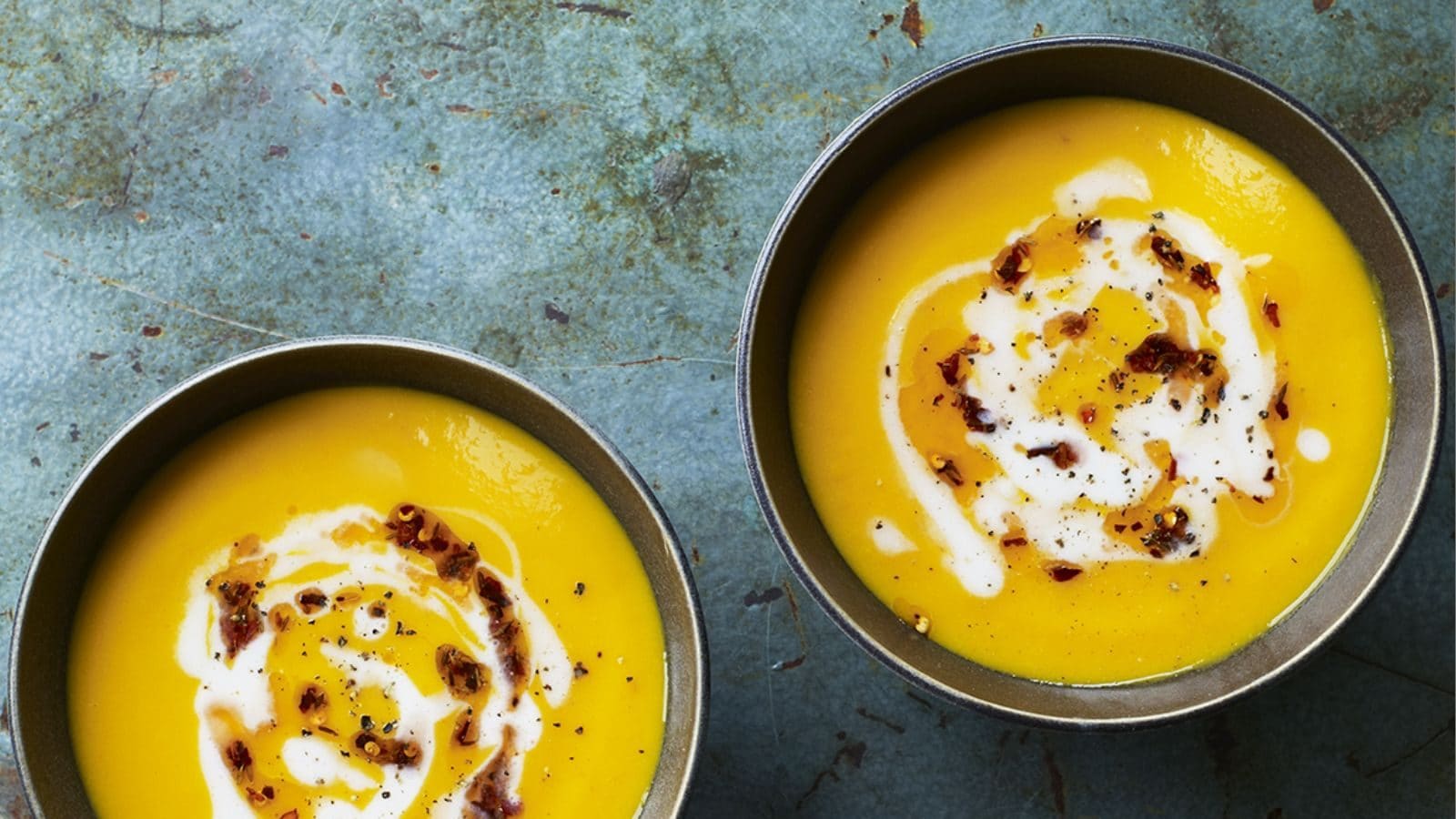 Apakah Anda tahu cara membuat sup gula bit yang bergizi?