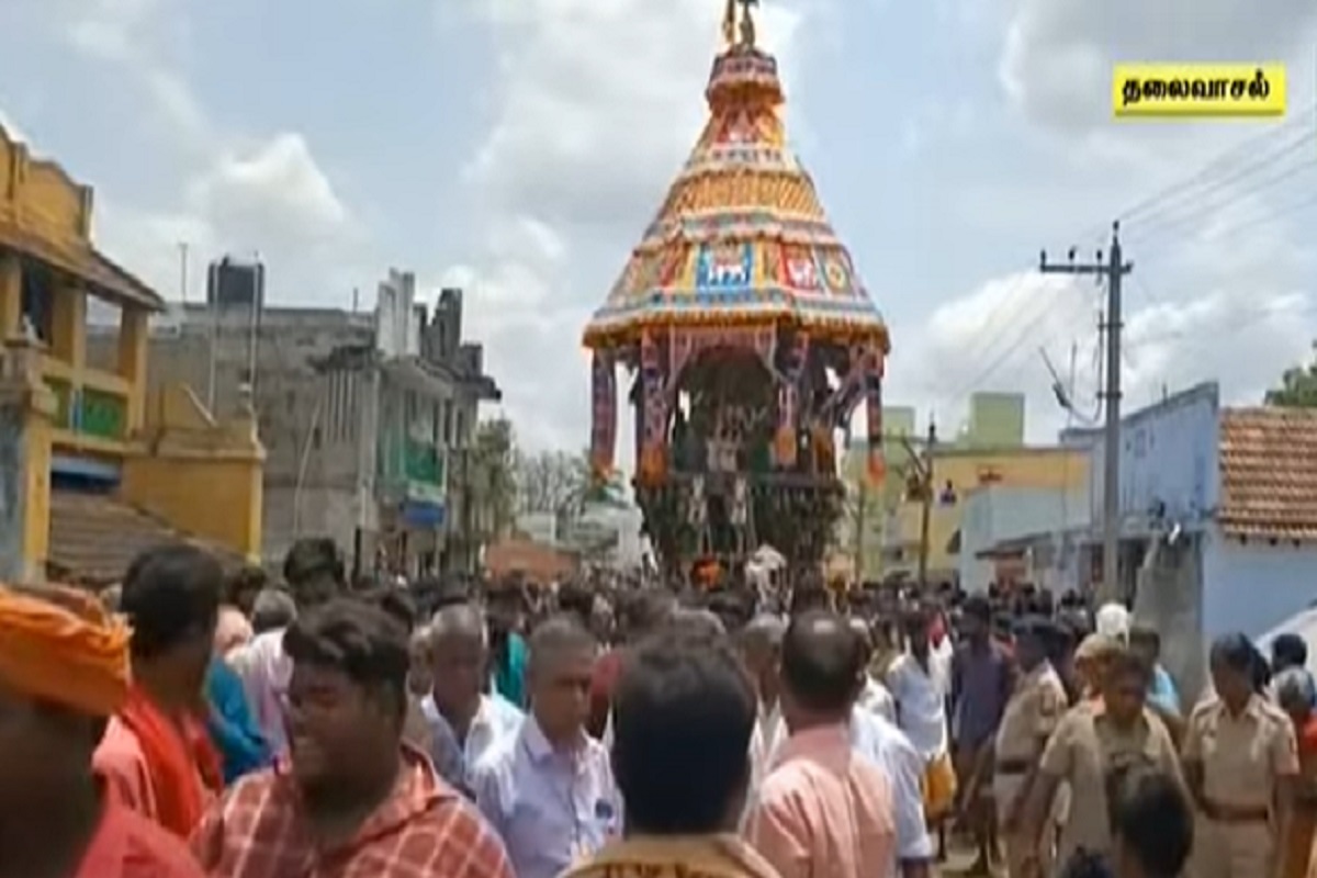  தலைவாசல் அருகே நூற்றாண்டுகள் பழமையான ஸ்ரீ காமநாதீஸ்வரர் கோயிலில் 28 ஆண்டுகளுக்குப் பிறகு தேர்த் திருவிழா நடைபெற்றது. பொதுமக்களின் பங்களிப்புடன் பல இலட்சரூபாய் மதிப்பீட்டில் உருவாக்கப்பட்ட புதிய தேரில் ஸ்ரீ பெரியநாயகி, ஸ்ரீ காமநாதீஸ்வரர், ஸ்ரீதேவி, பூதேவி ஆகியோருடன் ஸ்ரீ கரிவரதராஜ பெருமாள் சுவாமிகள் எழுந்தருளினார்.