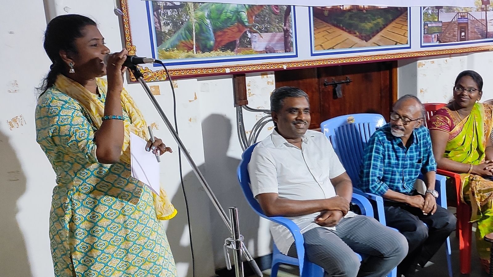 பாளையங்கோட்டையில் கதை சொல்லி அசத்திய மாணவர்கள்.. வியந்து பார்த்த எழுத்தாளர்கள்!