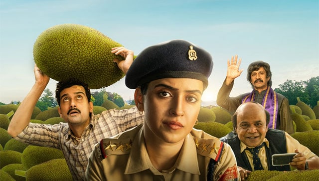  காதல்: எ ஜாக்ஃப்ரூட் மிஸ்ட்ரியில் சான்யா மல்ஹோத்ரா ஒரு போலீஸ்காரராக நடிக்கிறார். யஷோவர்தன் மிஸ்ரா இயக்கிய இந்தப் படத்தில் சானியா மல்ஹோத்ராவைத் தவிர விஜய் ராஸ், ஆனந்த் ஜோஷி மற்றும் ராஜ்பால் யாதவ் ஆகியோர் முக்கிய வேடங்களில் நடித்துள்ளனர். இந்தப் படம் வரும் 19-ம் தேதி நெட்ஃபிளிக்ஸ் தளத்தில் வெளியாகவுள்ளது.