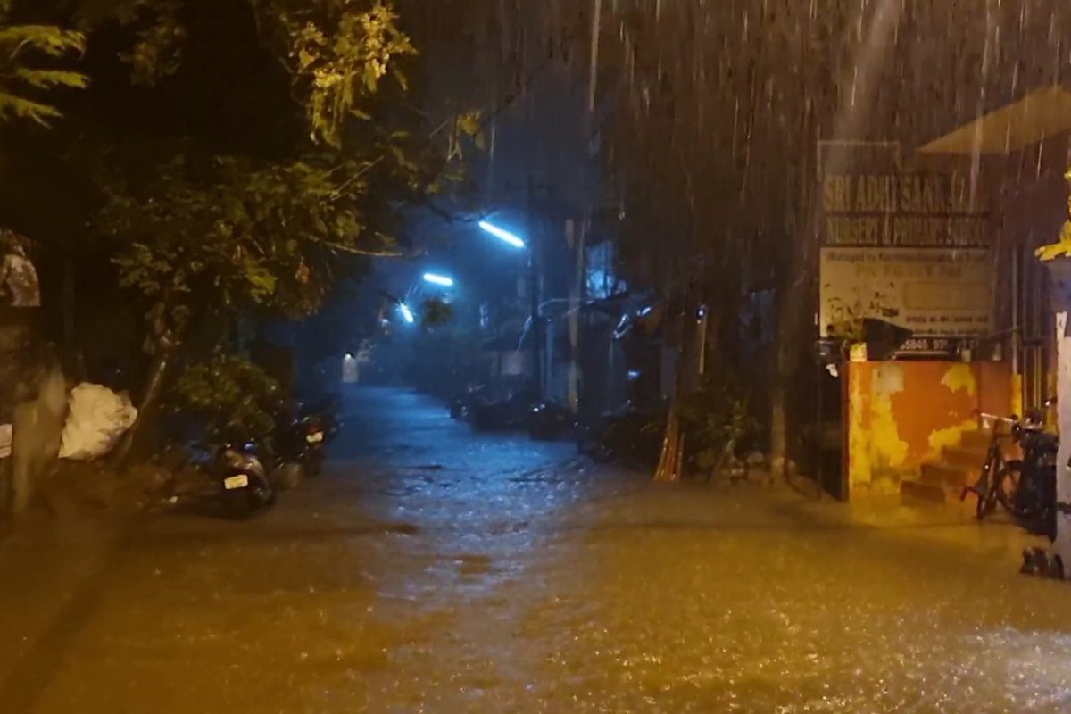 காஞ்சிபுரத்தில் வெளுத்து வாங்கிய கனமழை!