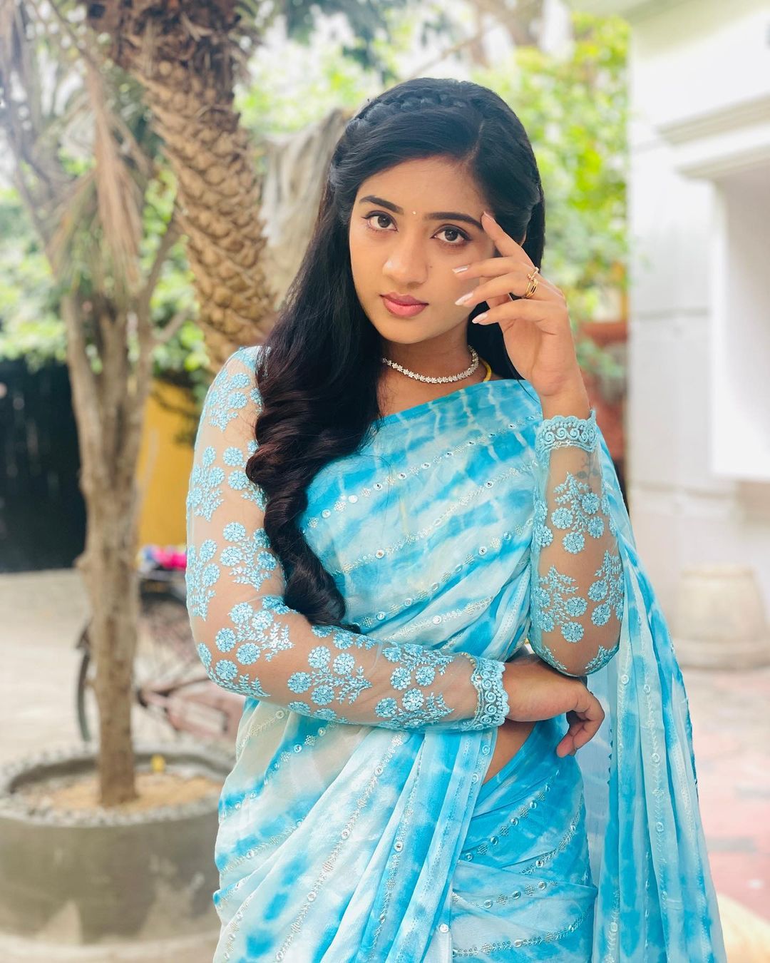  நீங்களா அது என ரசிகர்கள் ஆச்சரியம் தெரிவித்து வருகின்றனர்.