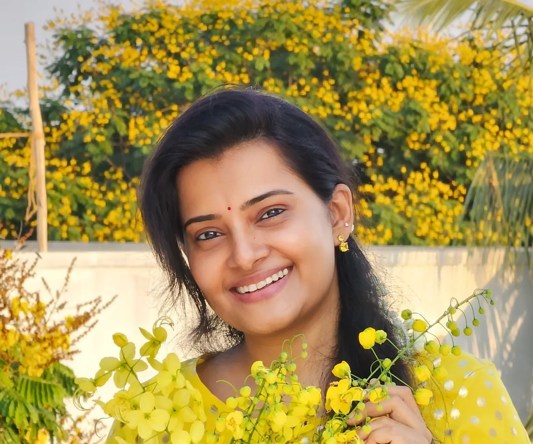  ஆனால் சினிமாவில் சரியான வாய்ப்பு இல்லாததால் தனது கவனத்தை சீரியல் பக்கம் திருப்பினார்.
