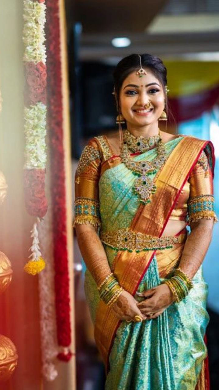  இதனை தொடர்ந்து புதியதாக ஜீ தமிழில் ஒளிபரப்பாகி வரும் சீதாராமன் என்னும் சீரியலில் நாயகியாக நடித்து வருகிறார் பிரியங்கா நல்காரி.