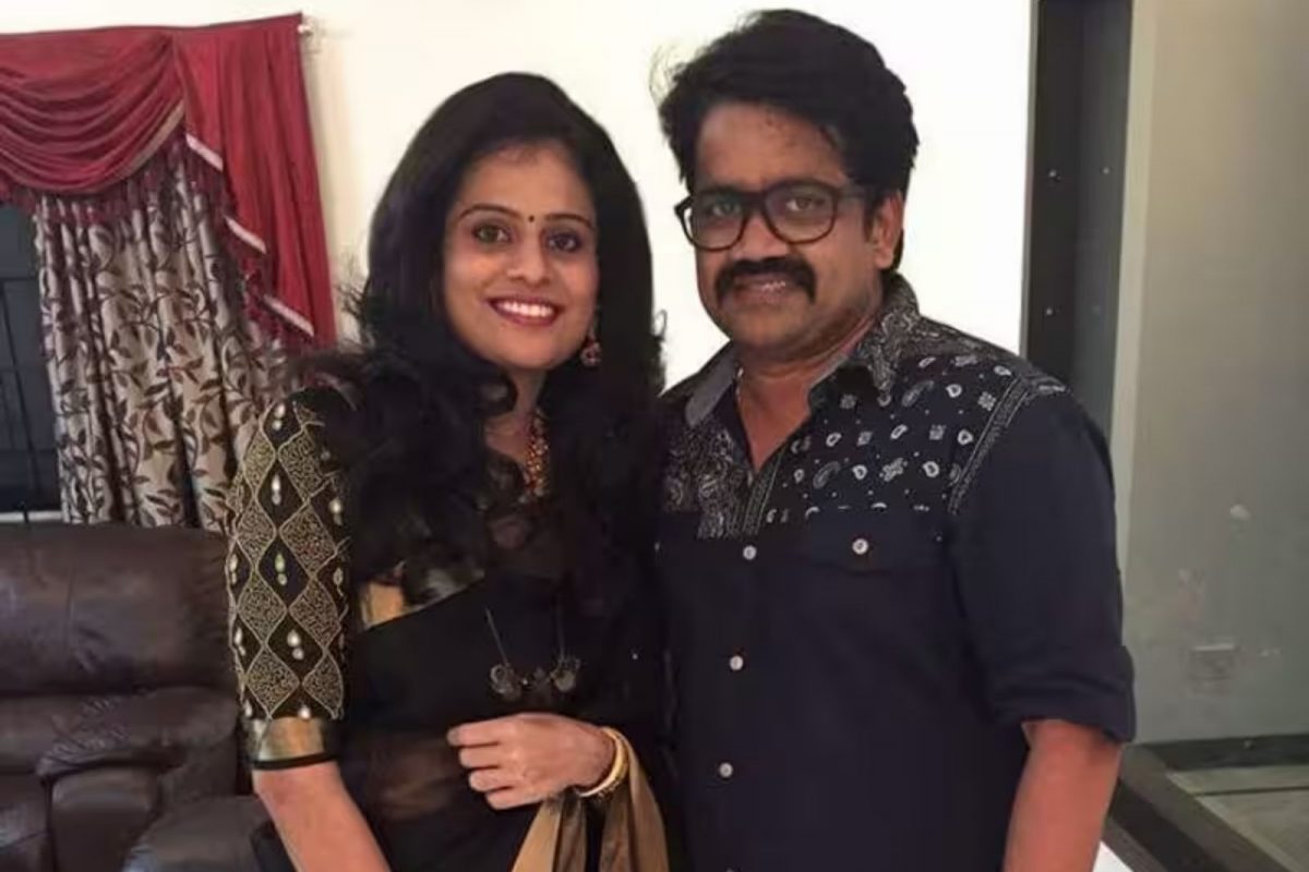 ரித்தீஷ் மற்றும் அவரது மனைவி