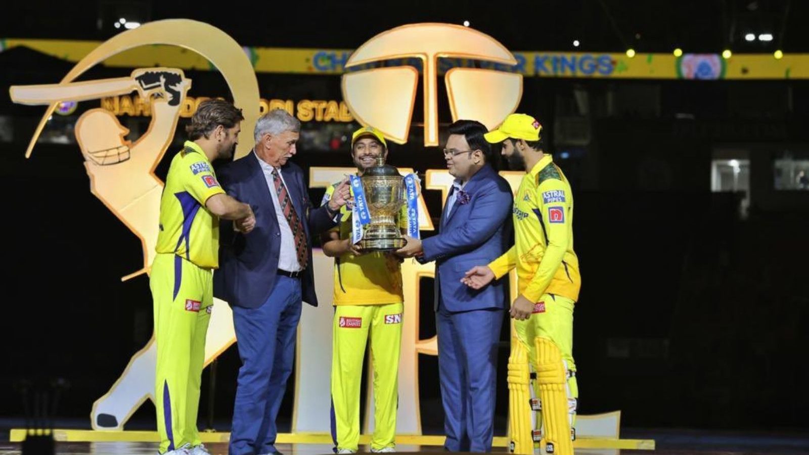 தோனியின் அன்பில் நெகிழ்ந்துப்போன அம்பத்தி ராயுடு.. இதை கவனிச்சீங்களா..!