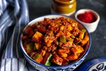 தயிர் சாதத்திற்கு ஏற்ற சுவையான மாங்காய் ஊறுகாய் ரெசிபி..