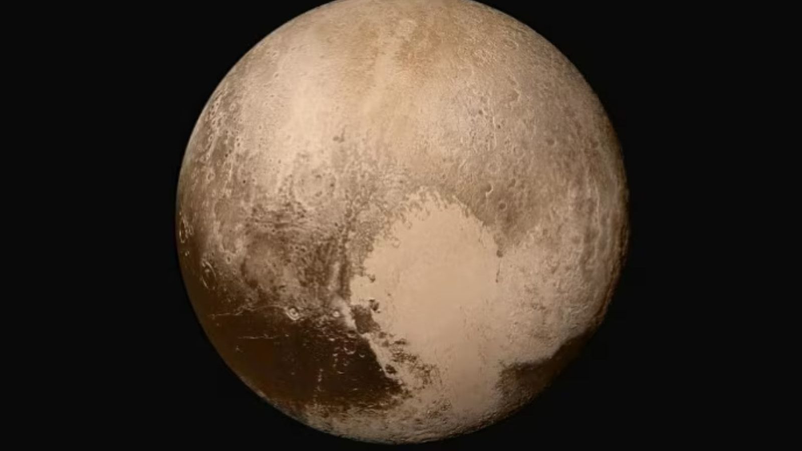 புளூட்டோவில் இருதய வடிவில் இருக்கும் பனிப்பாறைகள்.. அரிய புகைப்படத்தை வெளியிட்ட நாசா