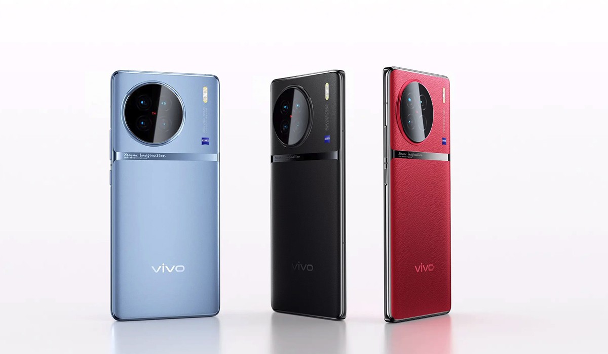  vivo X90 சீரிஸ் Flipkart, vivo India e-store மற்றும் அனைத்து பார்ட்னர் ரீடெய்ல் ஸ்டோர்களிலும் தற்போது வாங்க கிடைக்கிறது. X90 சீரிஸ் Professional imaging டிவைஸ்கள் என கூறப்படுகின்றன. ஏனென்றால் அவற்றின் மேம்பட்ட கேமரா அமைப்பு மற்றும் அம்சங்களுடன் இவை சிறப்பாக செயல்படும் என்கிறது நிறுவனம்.