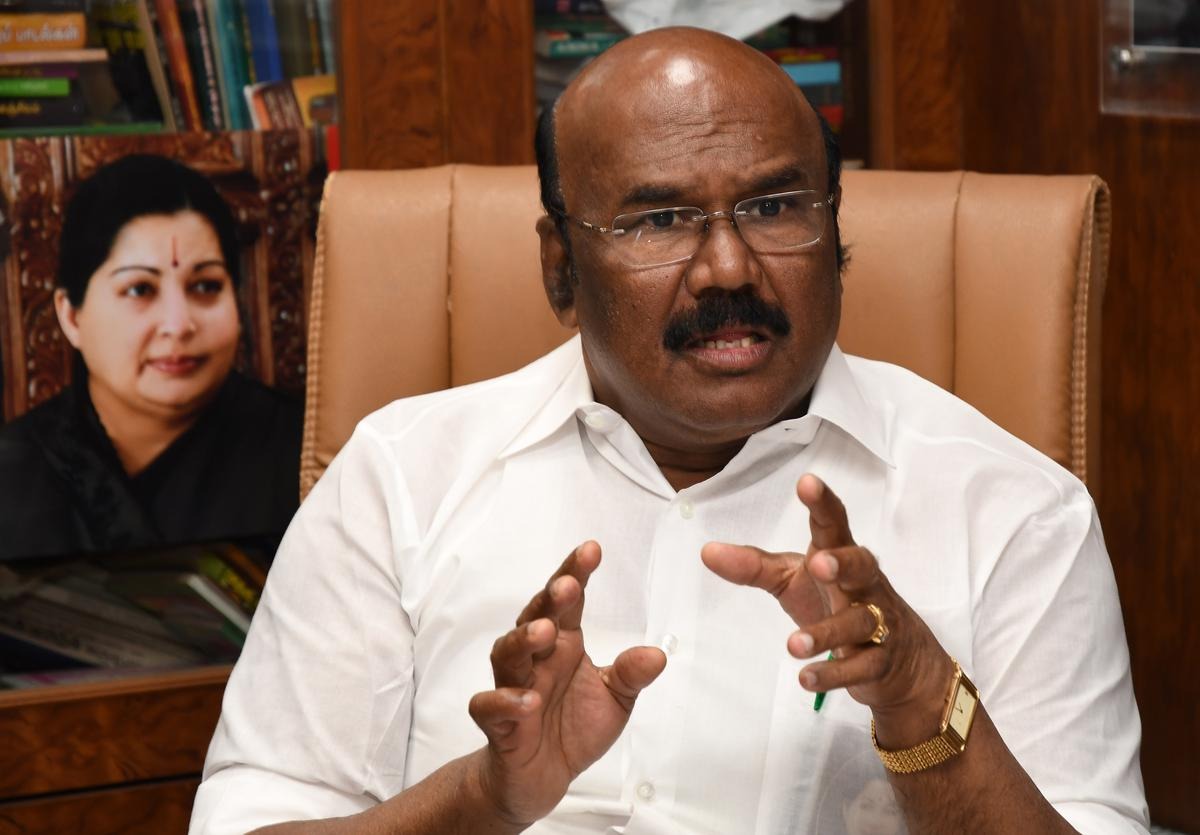  ,[object Object], எடப்பாடி பழனிசாமி தலைமையிலான அமைச்சரவையில் 16 பிப்ரவரி 2017 - 21 ஆகஸ்ட் 2017 வரை நிதியமைச்சராக பொறுப்பு வகித்தார்.