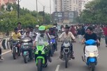 பிரபல பைக் ரேஸருக்கு 11 ஆயிரம் அபராதம்... போலீசார் அதிரடி நடவடிக்கை