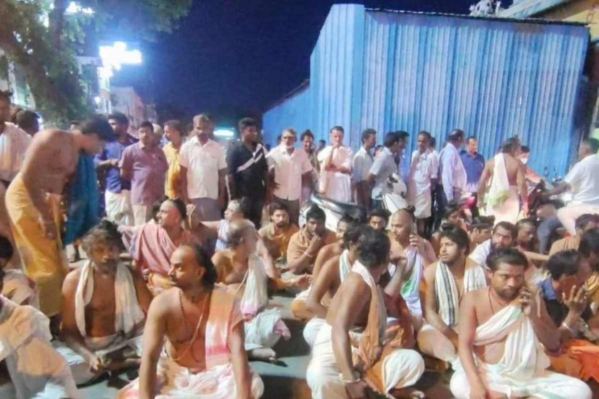 தீட்சிதர்களின் குழந்தைகளுக்கு இருவிரல் பரிசோதனையா? - விளக்கம்