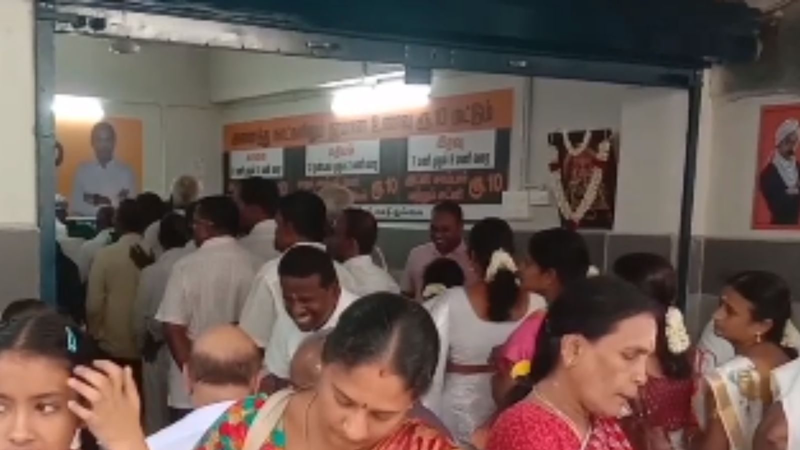 10 ரூபாய்க்கு அன்லிமிட்டெட் சாப்பாடு.. ஈரோட்டில் பிரபலமாகும் ஹோட்டல்!