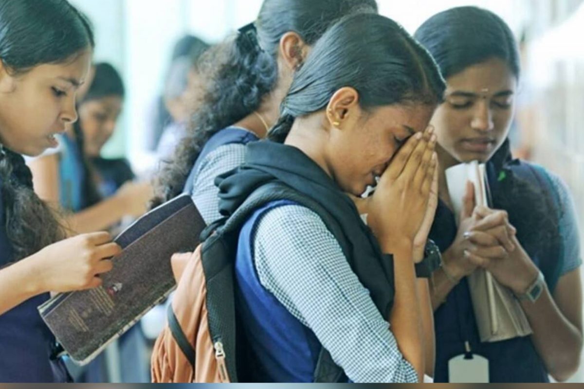 பிளஸ் 2 தேர்வில் எதிர்பார்த்த மார்க் கிடைக்கவில்லையா? கவலையை விடுங்க..