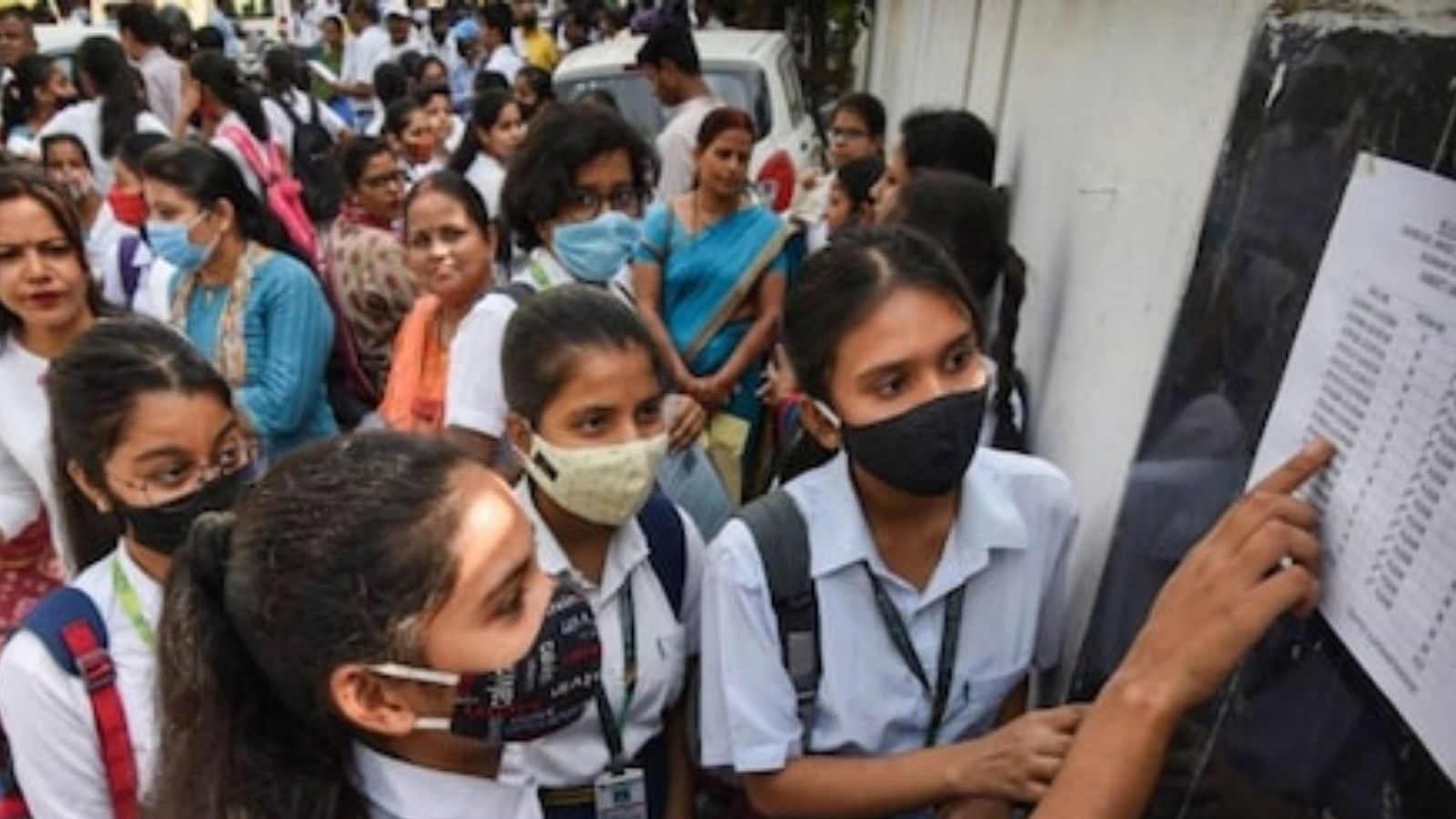 12 ஆம் வகுப்பு தேர்வு முடிவு: திண்டுக்கல் மாவட்டத்தில் 93.77% பேர் தேர்ச்சி!