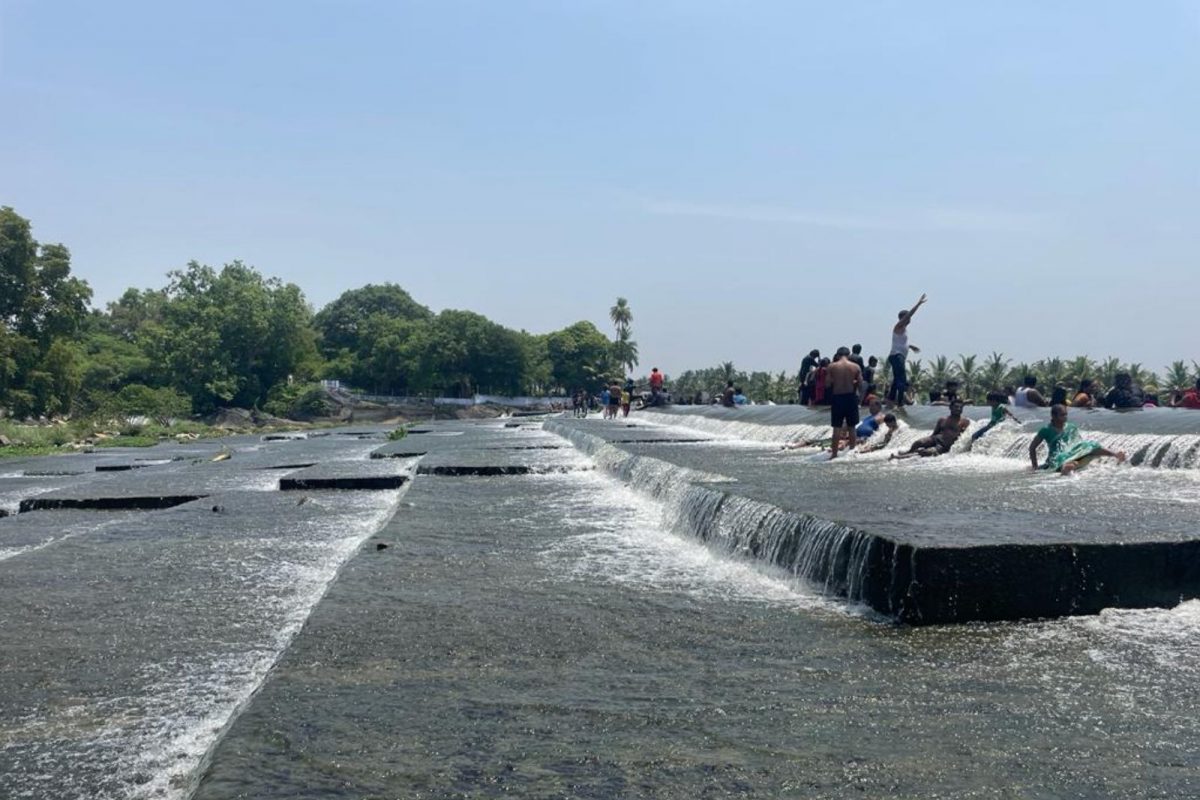ஈரோடு அருகே கோடை வெப்பத்தை தணிக்க சூப்பர் ஸ்பாட்!