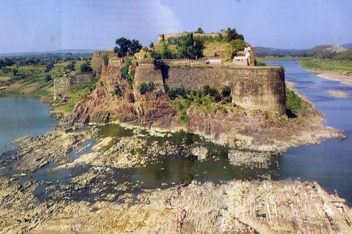 காக்ரோன் கோட்டை