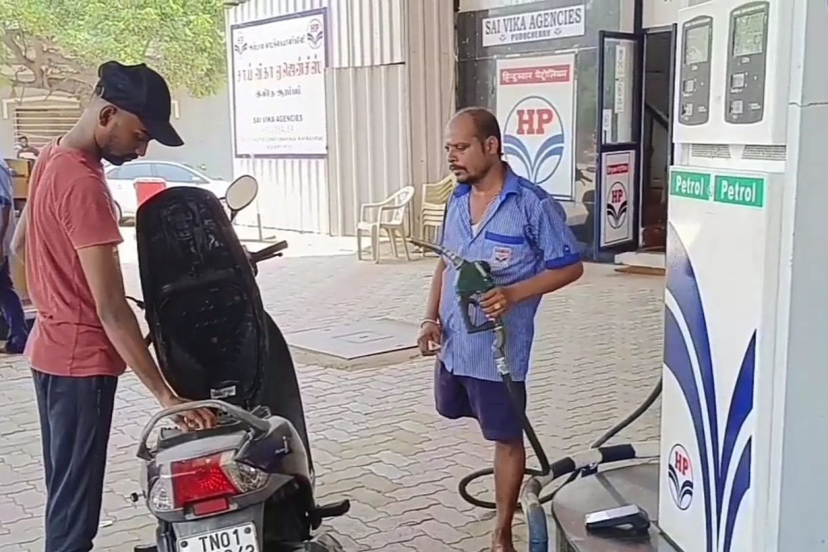 மாற்றுத்திறனாளி நபர்