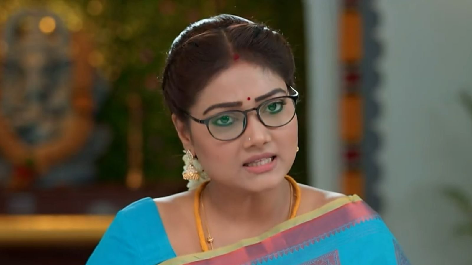 என்ன நடந்தது? சீதாராமன் சீரியலில் இருந்து விலகும் நடிகை பிரியங்கா நல்காரி.. பரவும் தகவல்!