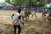 வடமாடு மஞ்சுவிரட்டு போட்டி கோலாகலம்..