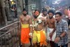 ராமேஸ்வரம் கோயிலில் சிவலிங்கத்தை வைத்து பிரதிஷ்டை