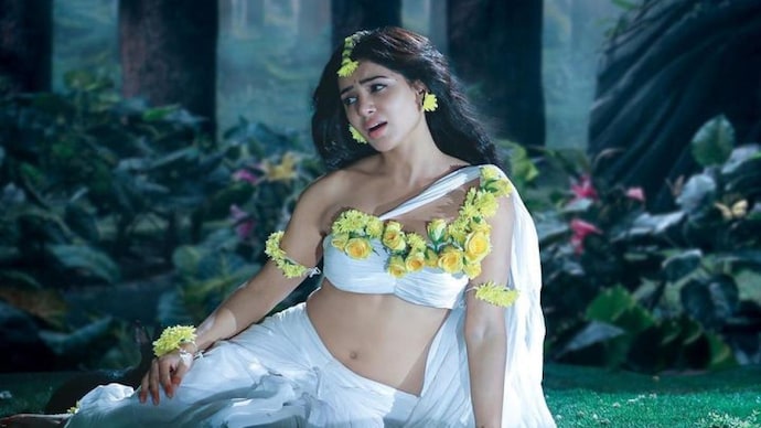  மயோசிடிஸ் என்ற தசையுருக்கி நோய்க்கு சிகிச்சையளித்து கட்டுப்பாட்டில் மட்டுமே வைத்திருக்க முடியும், முழுமையான தீர்வு கிடையாது என்பது குறிப்பிடத்தக்கது. சிகிச்சையால் பலவிதமாக பாதிக்கப்பட்டு வரும் சமந்தாவின் சகுந்தலம் திரைப்படம் சில நாட்களுக்கு முன்பு வெளியாகி மிகப்பெரிய தோல்வியை சந்தித்தது. இந்தத் திரைப்படம் வெளியாவதற்கு சில நாட்களுக்கு முன்பு அதன் ப்ரமோஷன் செய்திகளுக்காக பேட்டி அளித்த போது தான் சமந்தாவுக்கு நோய் எவ்வளவு தீவிரமாக இருக்கிறது என்பது தெரிய வந்தது.