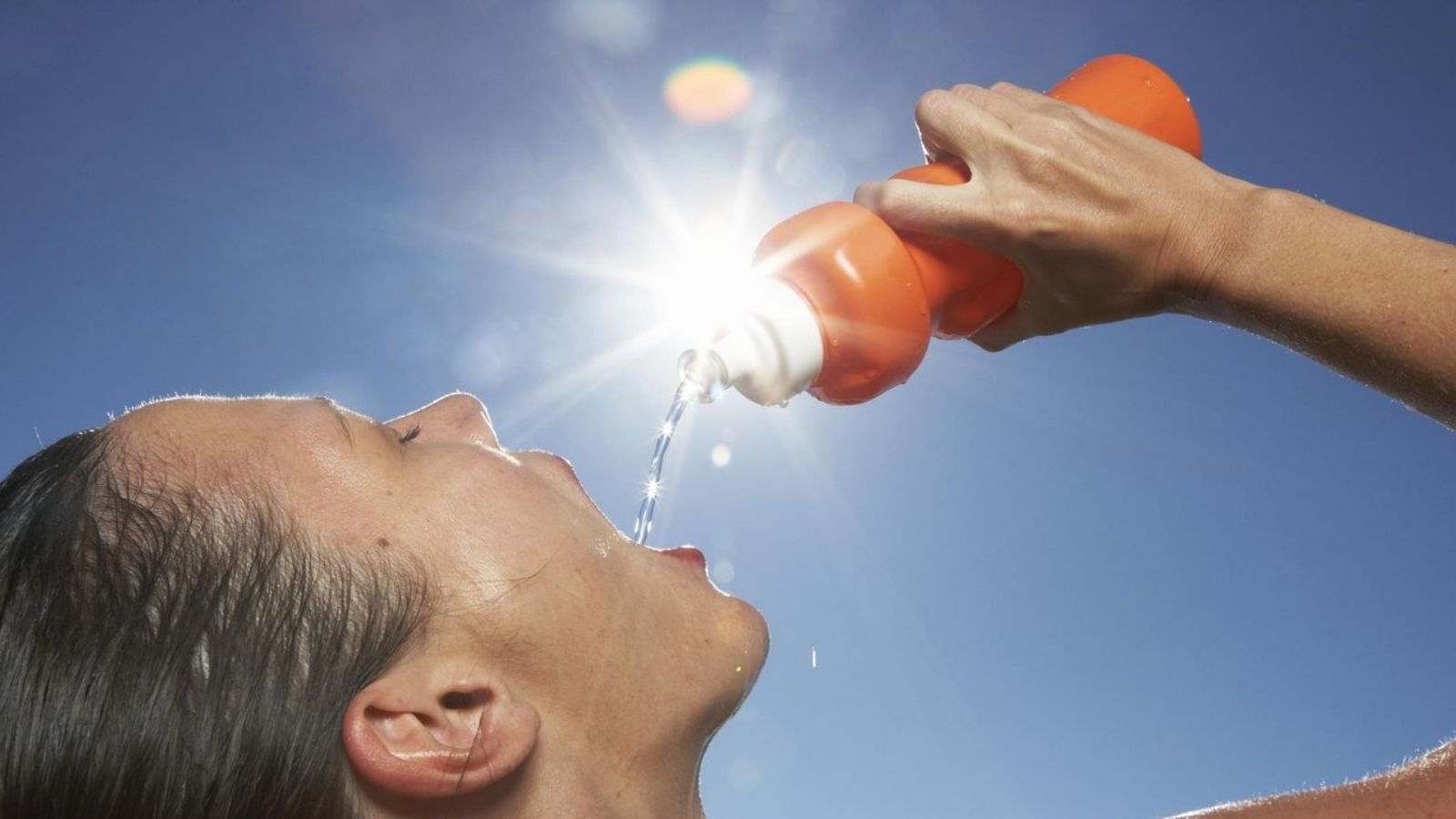 நெல்லையில் கொளுத்தும் கோடை வெயில்… பழங்கள், தண்ணீர் அதிகம் பருக அறிவுறுத்தல்!