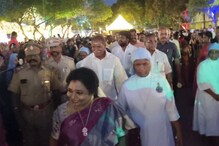 விஜய் பாடலுக்கு நடனமாடி தமிழிசையை வரவேற்ற மாணவிகள்... வைரலாகும் வீடியோ!