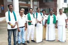 தேனி மாவட்ட ஆட்சியரிடம் மனு அளித்த விவசாயிகள்.. எதற்கு தெரியுமா?