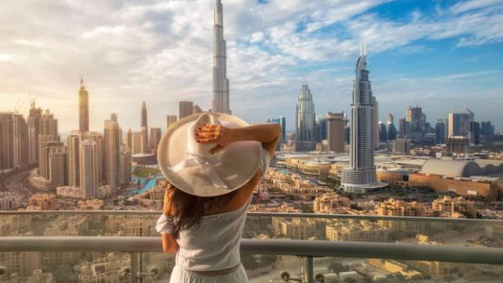 Liburan seminggu di Emirates .. Daftar 60 negara yang bisa Anda kunjungi tanpa visa ..!