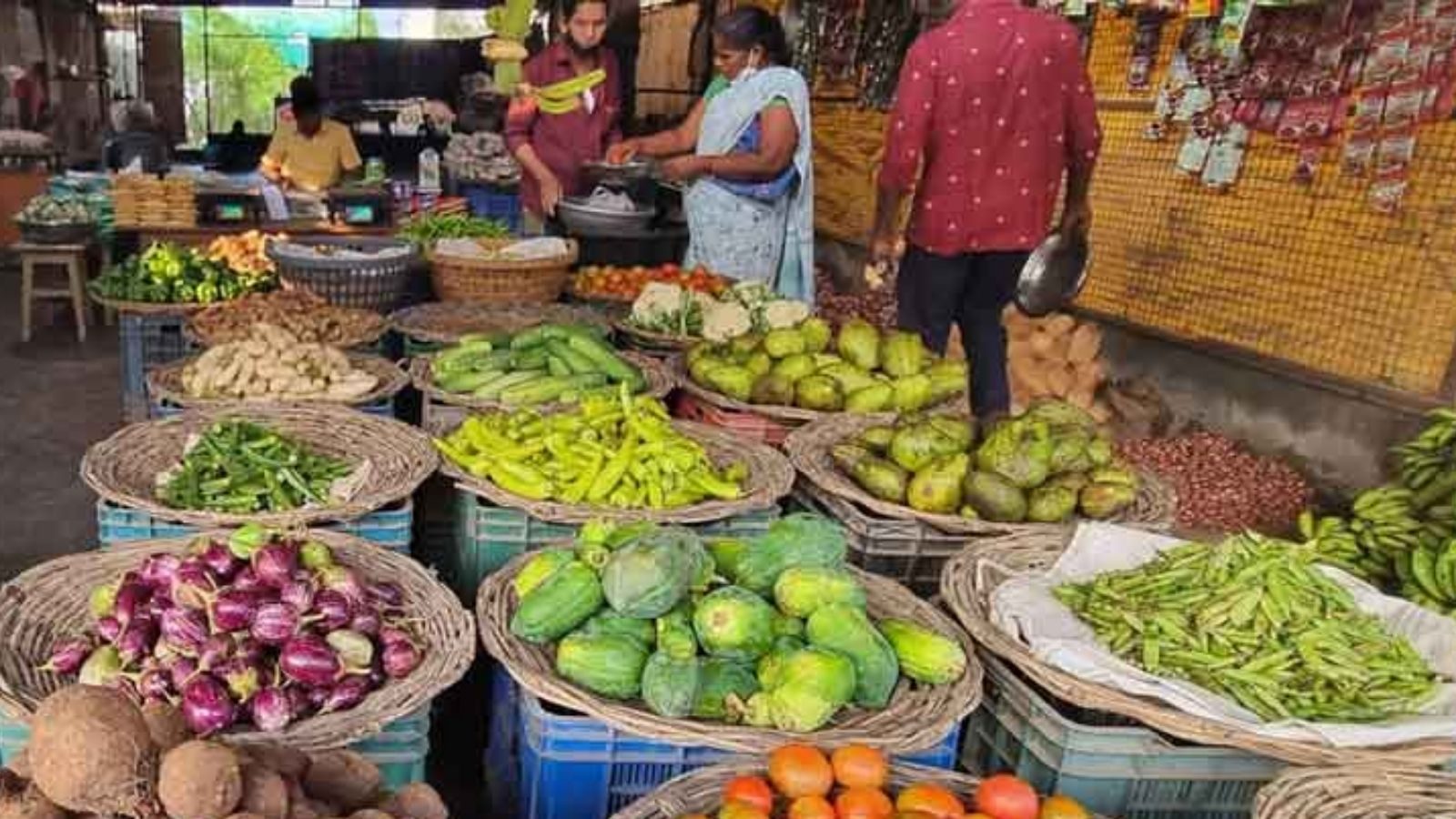 ஒரு கிலோ தக்காளி 5 ரூபாய்தான்.. சென்னையில் இன்றைய காய்கறி விலை நிலவரம் என்ன?