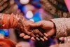 கணவரின் அந்தரங்க உறுப்பை கத்தியால் குத்திய புது மனைவி