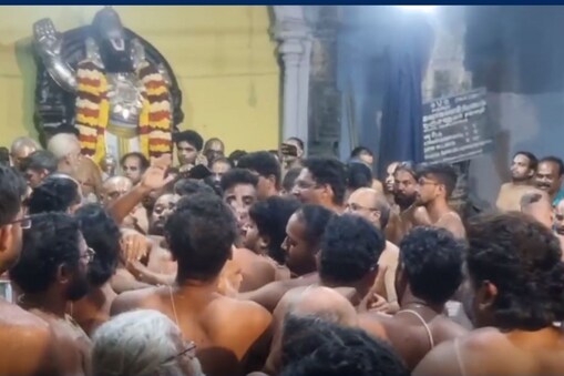 வடகலை - தென்கலை பிரிவினரிடையே மோதல் 

