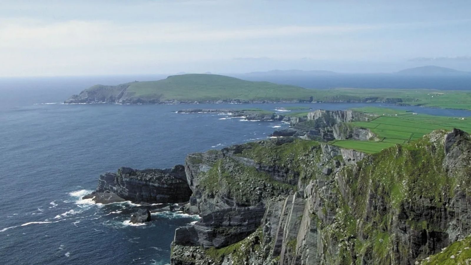 கரும்பு தின்ன கூலியா?... அயர்லாந்து தீவுகளில் குடியேறுபவர்களுக்கு ரூ.75 லட்சம்..! சூப்பர் ஆஃபர்