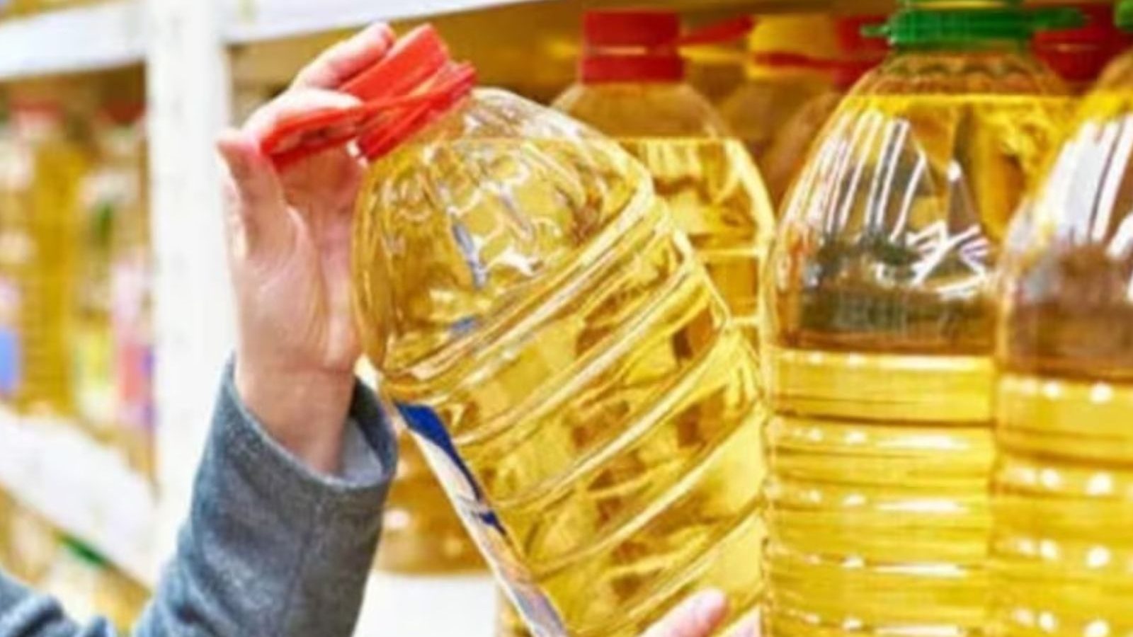 சமையல் எண்ணெய் விலையை அதிரடியாக குறைத்த நிறுவனம்... எவ்வளவு தெரியுமா?