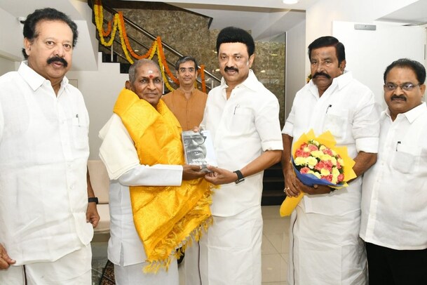 இளையராஜாவை நேரில் சந்தித்து முதலமைச்சர் மு.க.ஸ்டாலின் வாழ்த்து