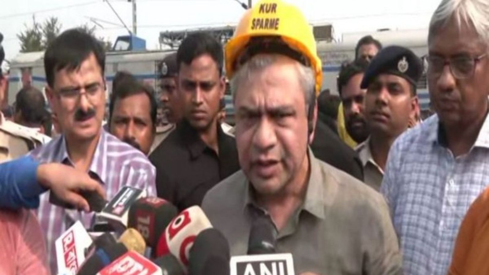 ஒடிசா ரயில் விபத்து குறித்து உயர் மட்ட குழு விசாரணைக்கு உத்தரவு -  ரயில்வே அமைச்சர்