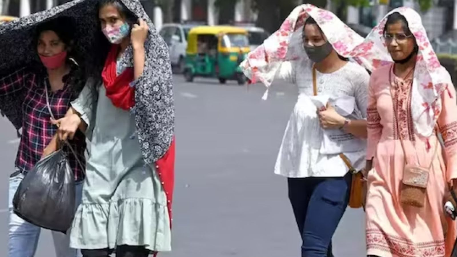 வெப்ப அலை காரணமாக 54 பேர் மரணமா.. உபி சுகாதாரத்துறை விளக்கம்