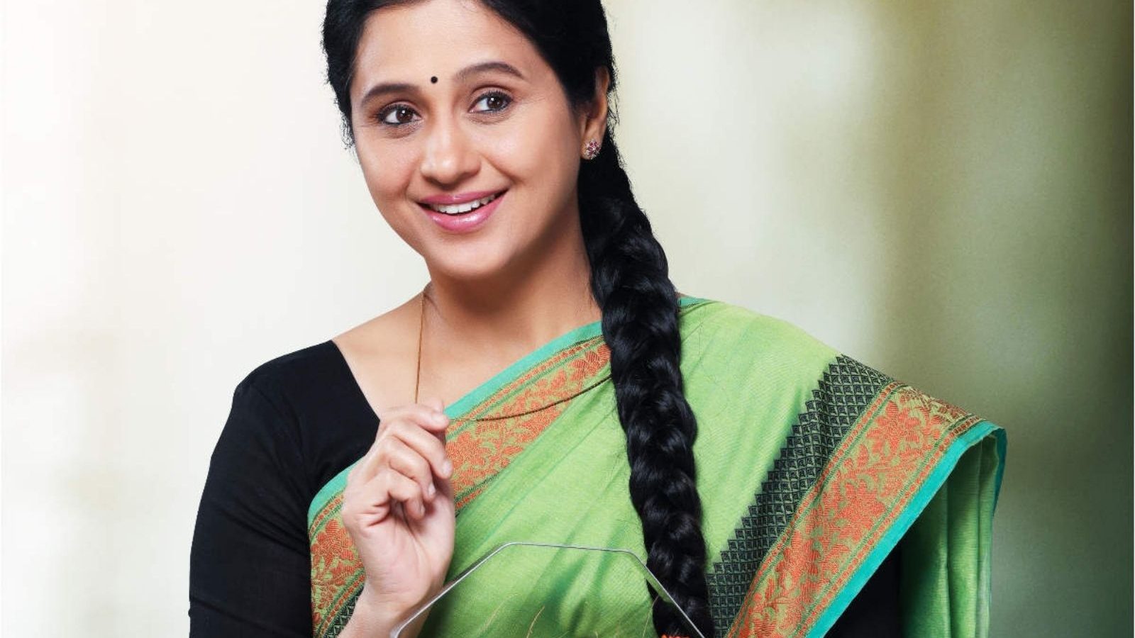 Devariya Rajkumar 'சீரியலில் சண்டை.. இட்லிக்கு தயிர்..' தேவயானி குறித்து ஓபனாக பேசிய ...